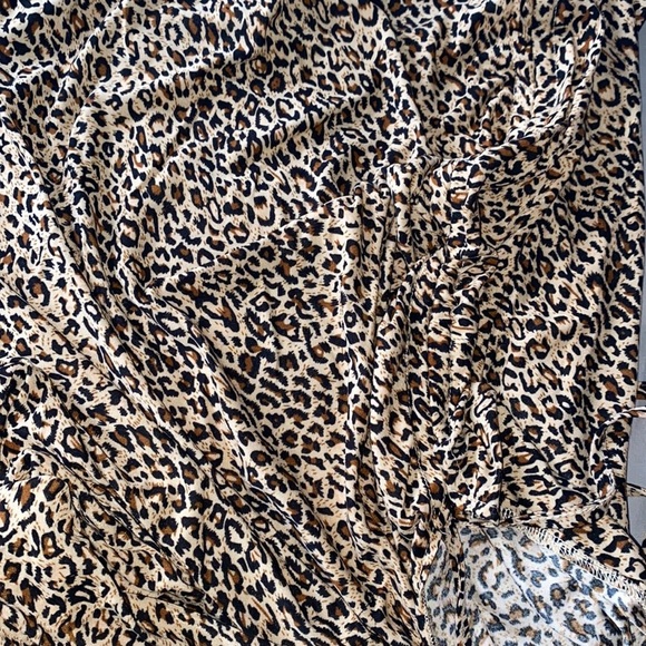 NEW INVENTORY 🐆Self Tie Backless Drawstring Split Thigh Leopard Dress🐆 - Picture 6 of 7